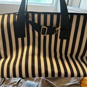 Alice + Olivia Elegant Black and white overnight bag with Gold Accent